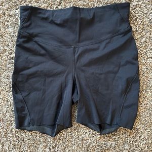 Lululemon Base Pace 6” Shorts